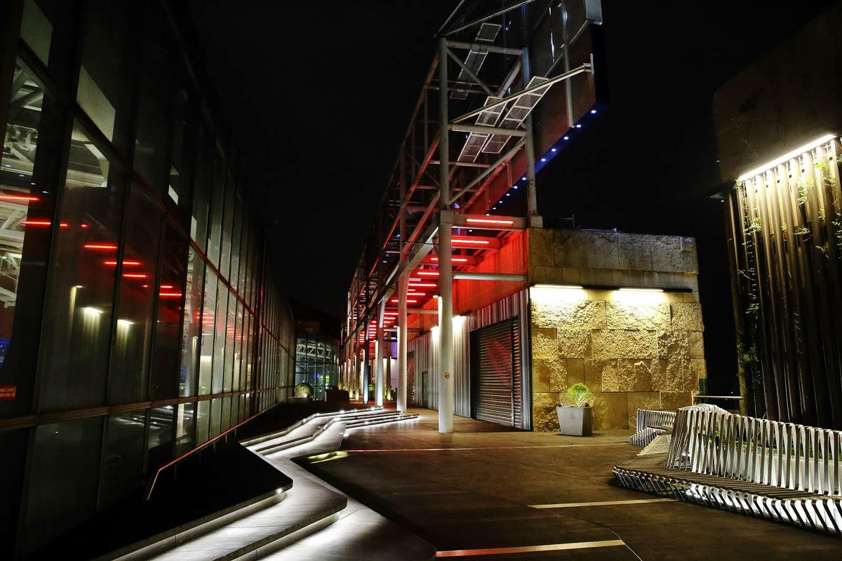 2024年最美室內聖誕裝置藝術在大江購物中心!絕美打卡秘境等 2024年最美室內聖誕裝置藝術在大江購物中心!絕美打卡秘境等