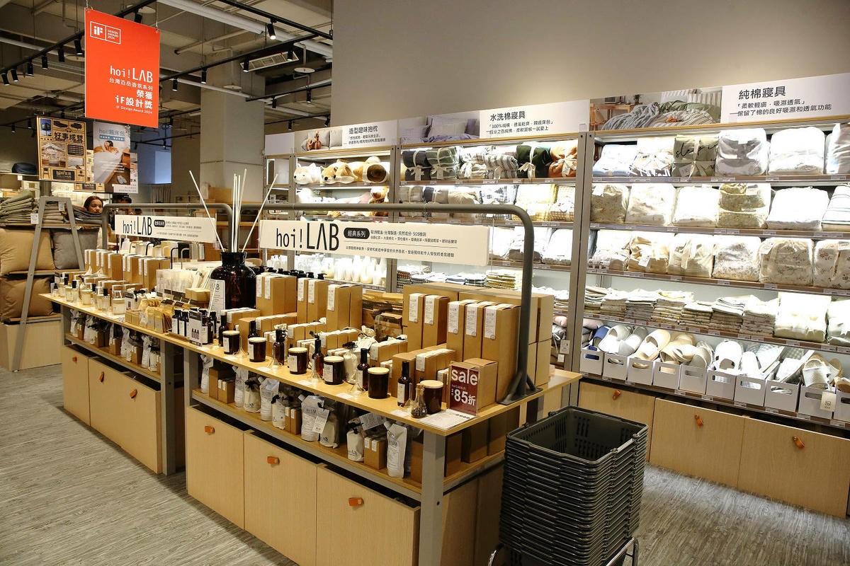 2024年最美室內聖誕裝置藝術在大江購物中心!絕美打卡秘境等 2024年最美室內聖誕裝置藝術在大江購物中心!絕美打卡秘境等