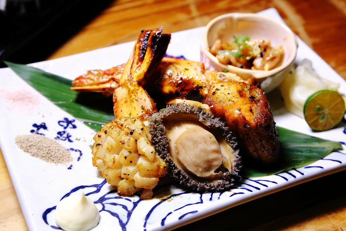 台北日式無菜單料理推薦，建一食堂八品精緻餐點，比臉大的爆卵麵