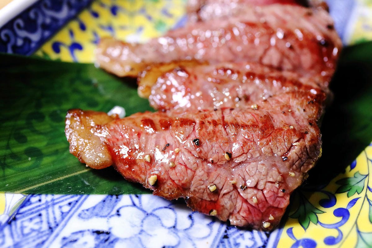 台北日式無菜單料理推薦，建一食堂八品精緻餐點，比臉大的爆卵麵