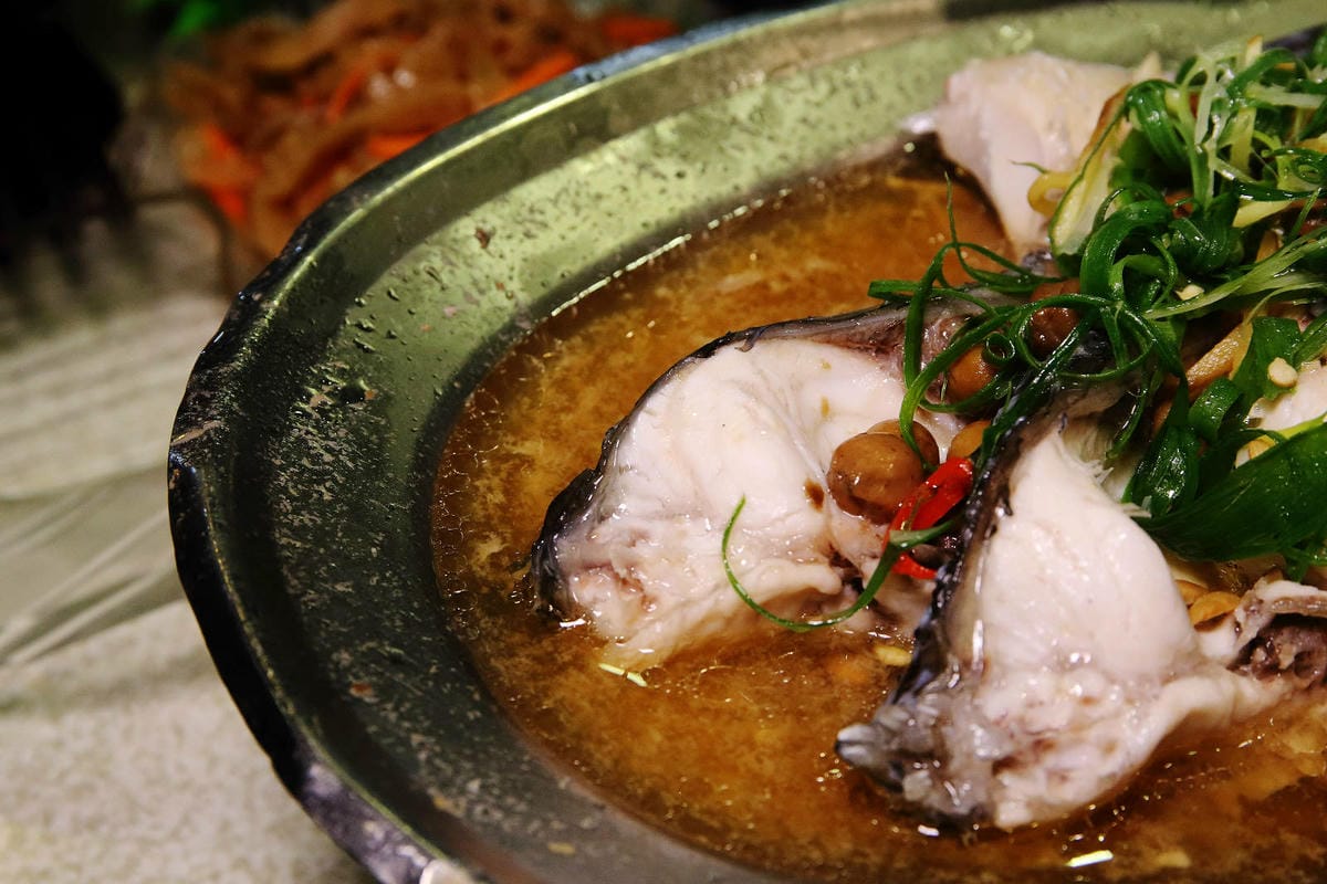 【石門活魚餐廳推薦】山霸王活魚餐廳，網友推薦30年老店，創意