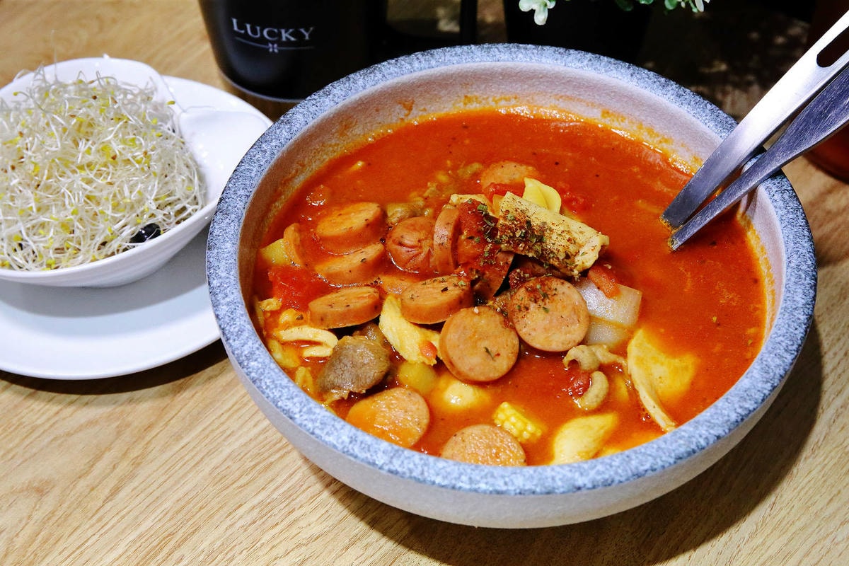 義大利麵「湯麵」專賣!!!全台唯一義大利湯麵連鎖來了,義匠義