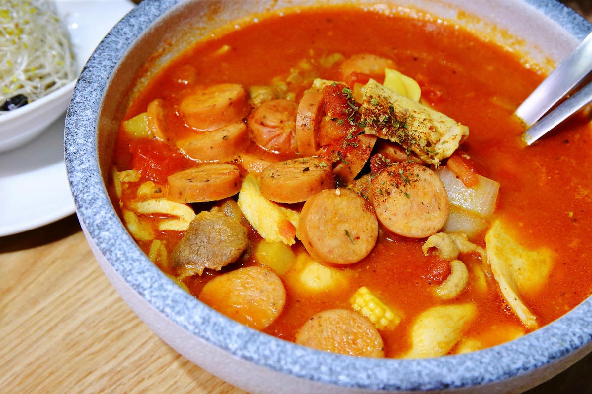 義大利麵「湯麵」專賣!!!全台唯一義大利湯麵連鎖來了,義匠義