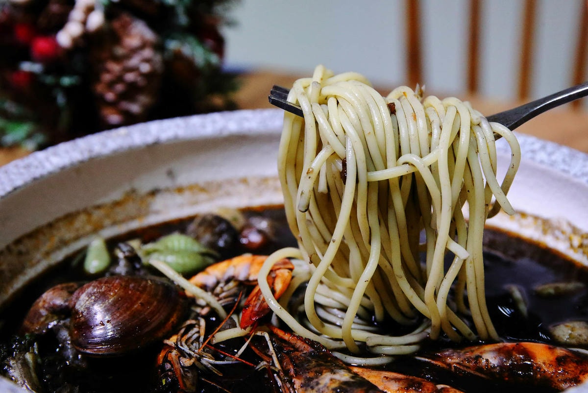 【幸福捷運站美食】新開幕!義匠義式湯麵-新莊昌明店,超級好吃 【幸福捷運站美食】新開幕!義匠義式湯麵-新莊昌明店,超級好吃