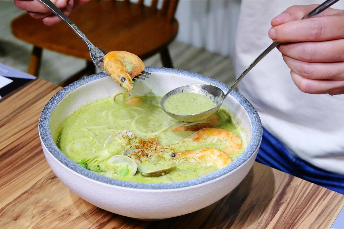 【幸福捷運站美食】新開幕!義匠義式湯麵-新莊昌明店,超級好吃 【幸福捷運站美食】新開幕!義匠義式湯麵-新莊昌明店,超級好吃