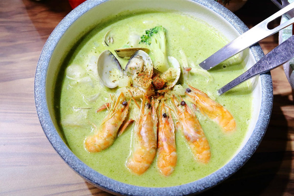 【幸福捷運站美食】新開幕!義匠義式湯麵-新莊昌明店,超級好吃 【幸福捷運站美食】新開幕!義匠義式湯麵-新莊昌明店,超級好吃