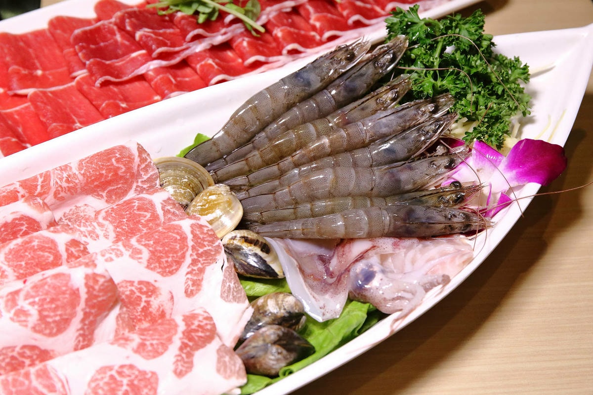 台北火鍋推薦,臨沂殿火鍋,無毒室內養殖白蝦端上桌,忠孝新生C