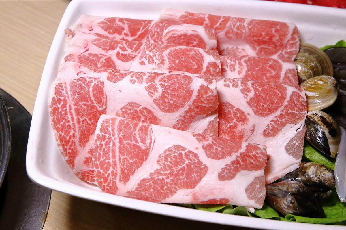 台北火鍋推薦,臨沂殿火鍋,無毒室內養殖白蝦端上桌,忠孝新生C