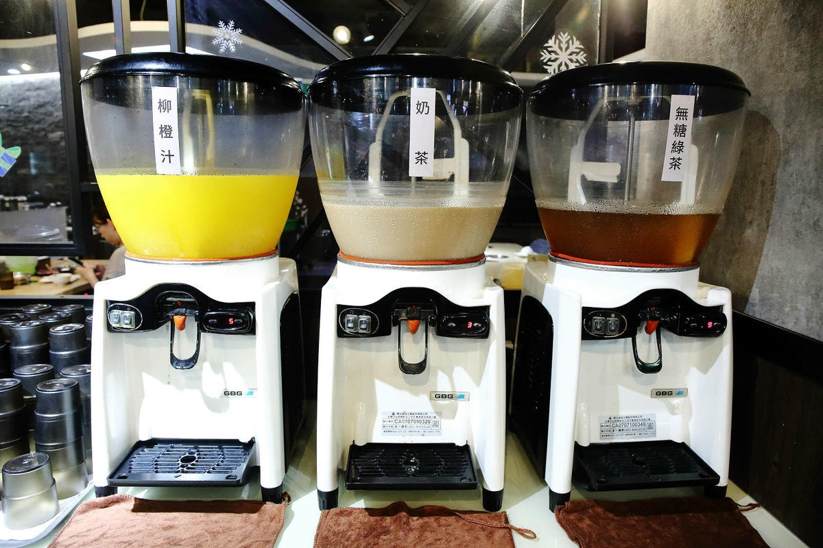 台北火鍋推薦,臨沂殿火鍋,無毒室內養殖白蝦端上桌,忠孝新生C