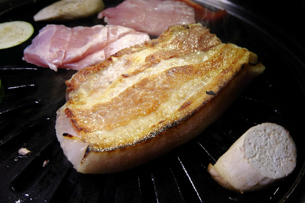 台中必訪!超夯特色燒肉店【燒肉滋滋】,韓式燒肉x韓式料理x韓