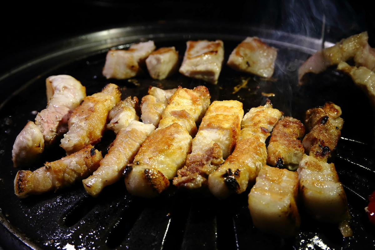 台中必訪!超夯特色燒肉店【燒肉滋滋】,韓式燒肉x韓式料理x韓