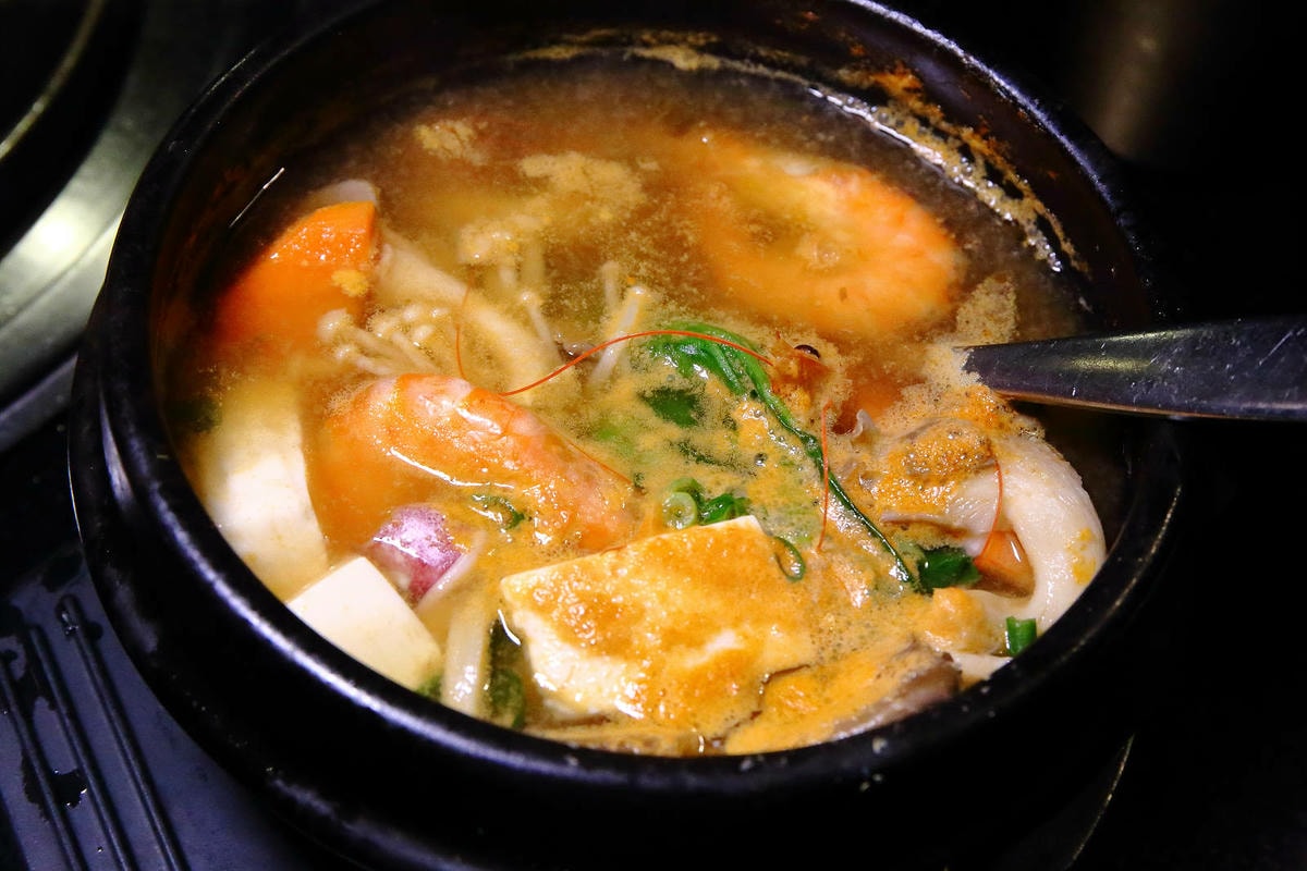 台中必訪!超夯特色燒肉店【燒肉滋滋】,韓式燒肉x韓式料理x韓