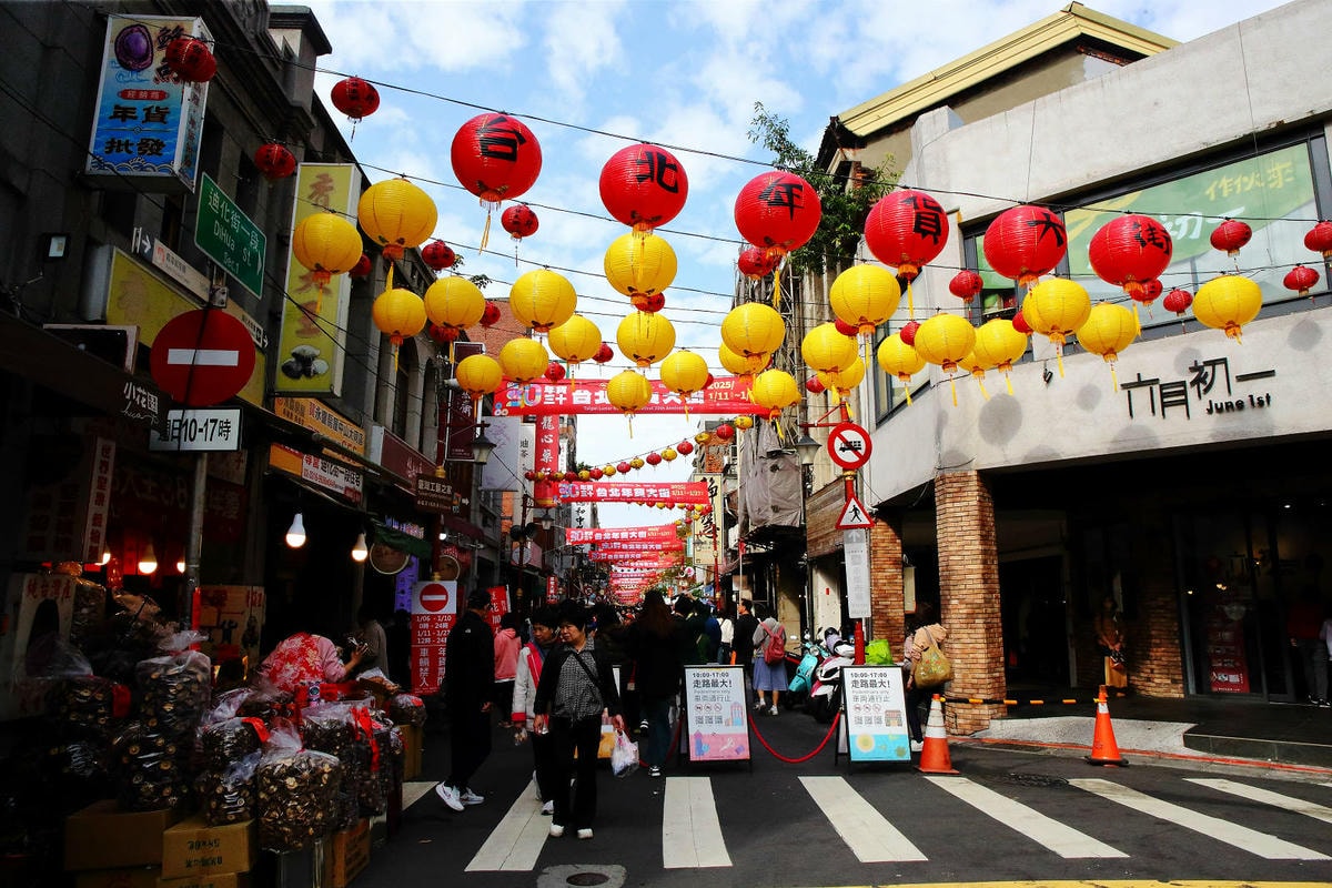 【迪化街美食】全台灣最好吃的魷魚-魷布院,年節暢銷零食、放假