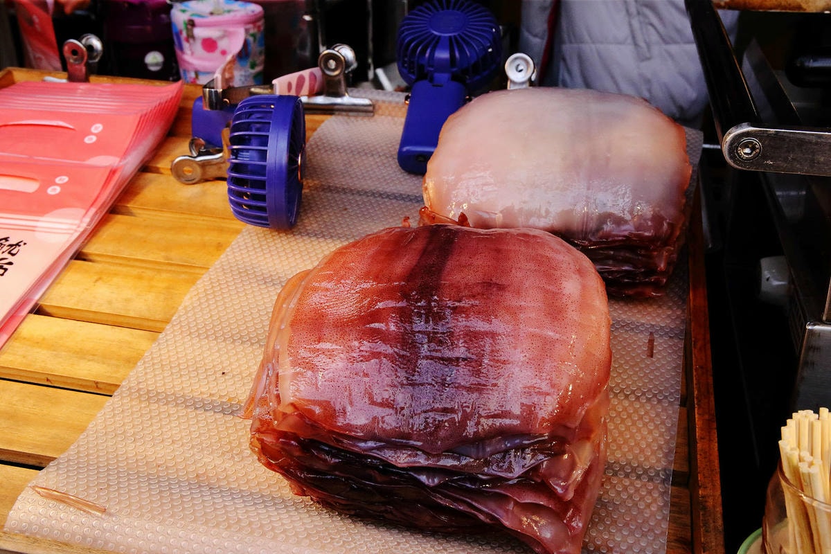 【迪化街美食】全台灣最好吃的魷魚-魷布院,年節暢銷零食、放假