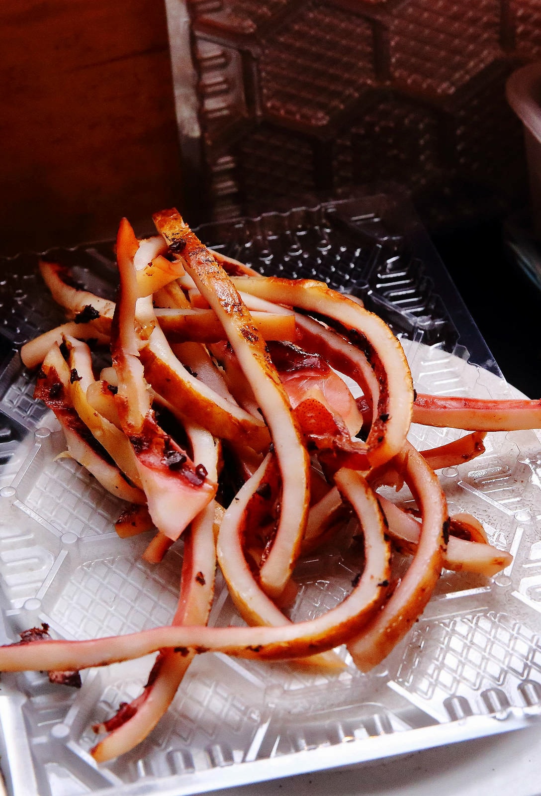 【迪化街美食】全台灣最好吃的魷魚-魷布院,年節暢銷零食、放假