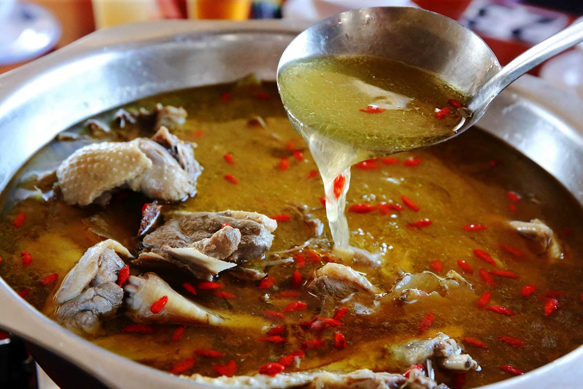 桃園薑母鴨推薦！大鋼盆薑母鴨有夠霸氣！熱炒、特色火鍋料也是必