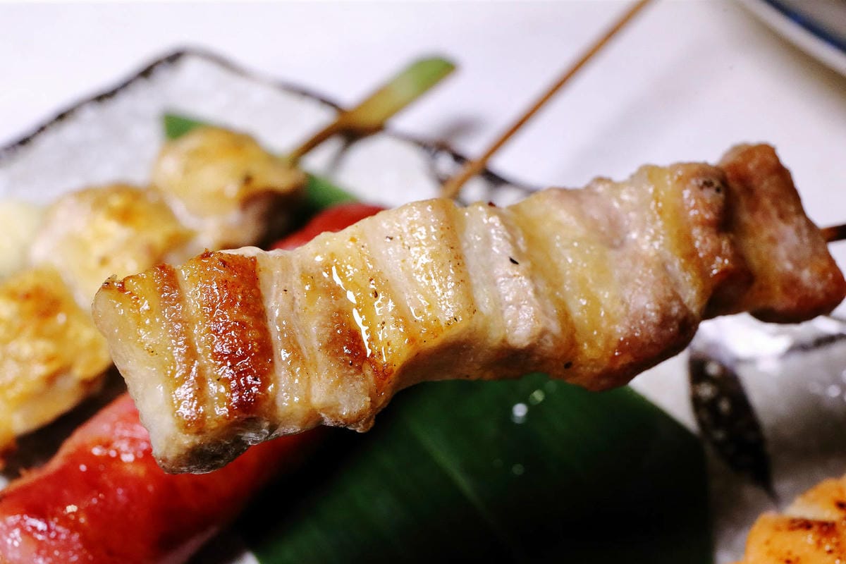 伙串滿酒場，中壢火車站旁串燒店，體驗道地串燒酒場文化，喝得痛