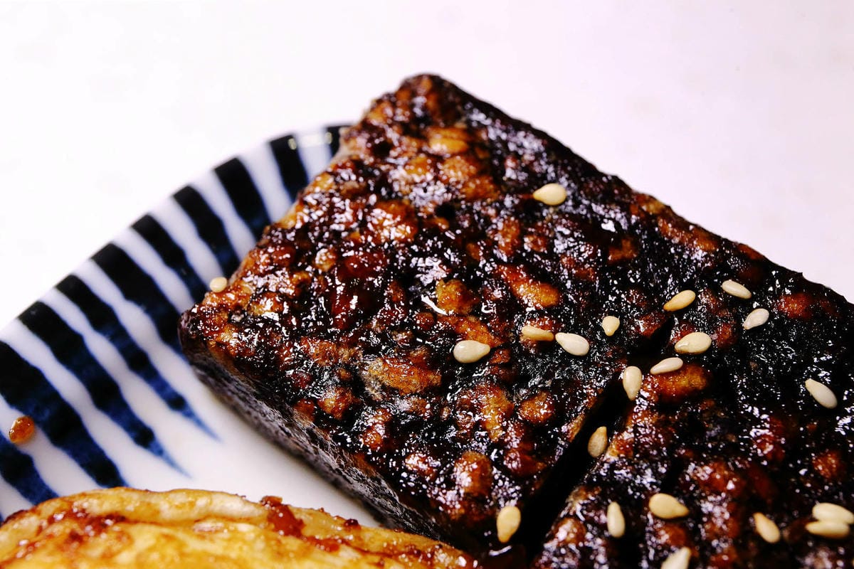 伙串滿酒場，中壢火車站旁串燒店，體驗道地串燒酒場文化，喝得痛