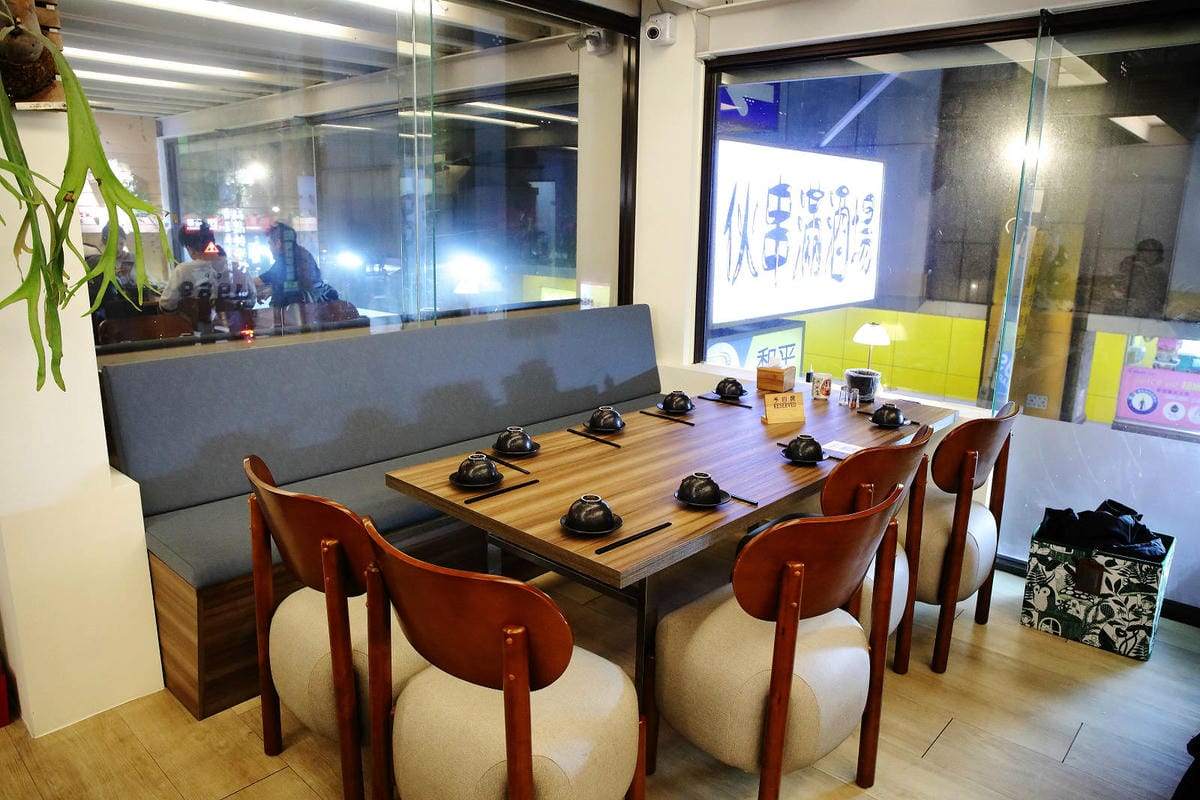 伙串滿酒場，中壢火車站旁串燒店，體驗道地串燒酒場文化，喝得痛