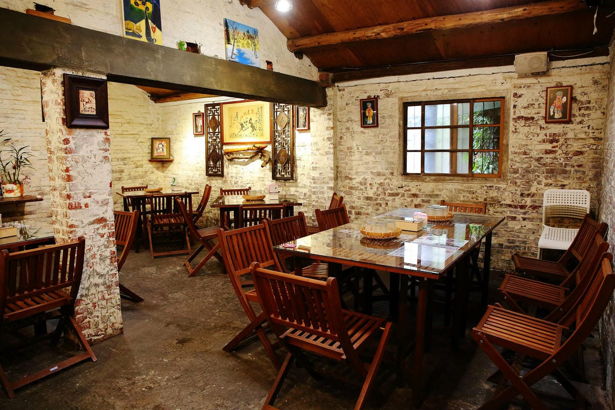 游家肥貓，大溪友善寵物老宅茶餐廳，提供港式私房料理，老闆本身