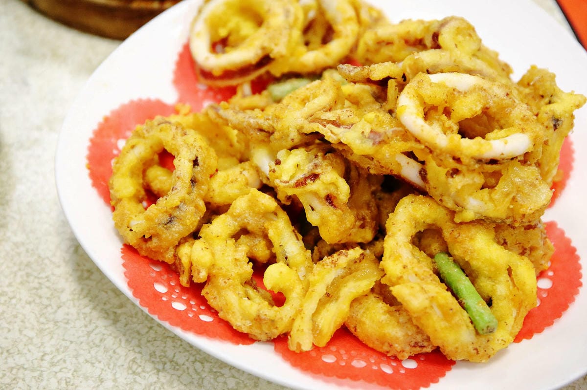 三街海鮮屋，桃園在地人狂推的平價熱炒海鮮，這家真的好猛⋯隨便