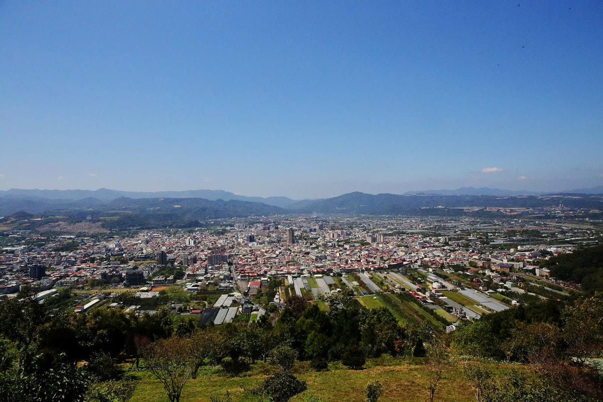 南投埔里超推薦景觀餐廳!虎嘯山嵐-厲害玻璃屋咖啡廳,山景第一