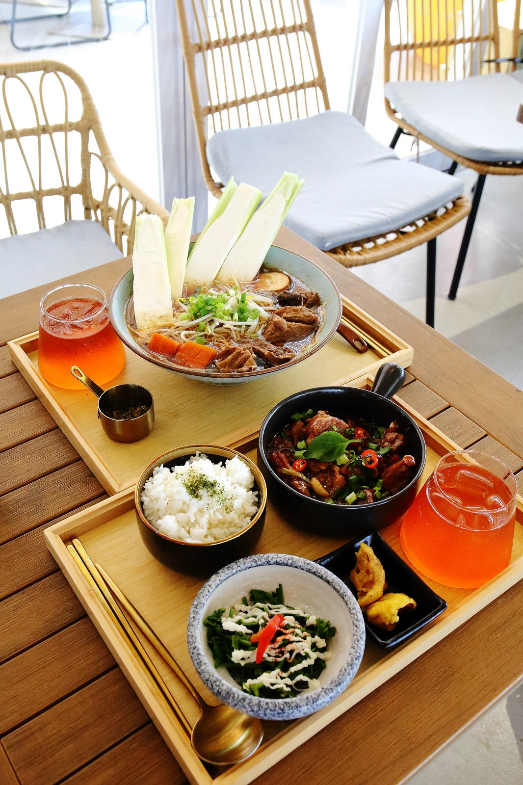 南投埔里超推薦景觀餐廳!虎嘯山嵐-厲害玻璃屋咖啡廳,山景第一