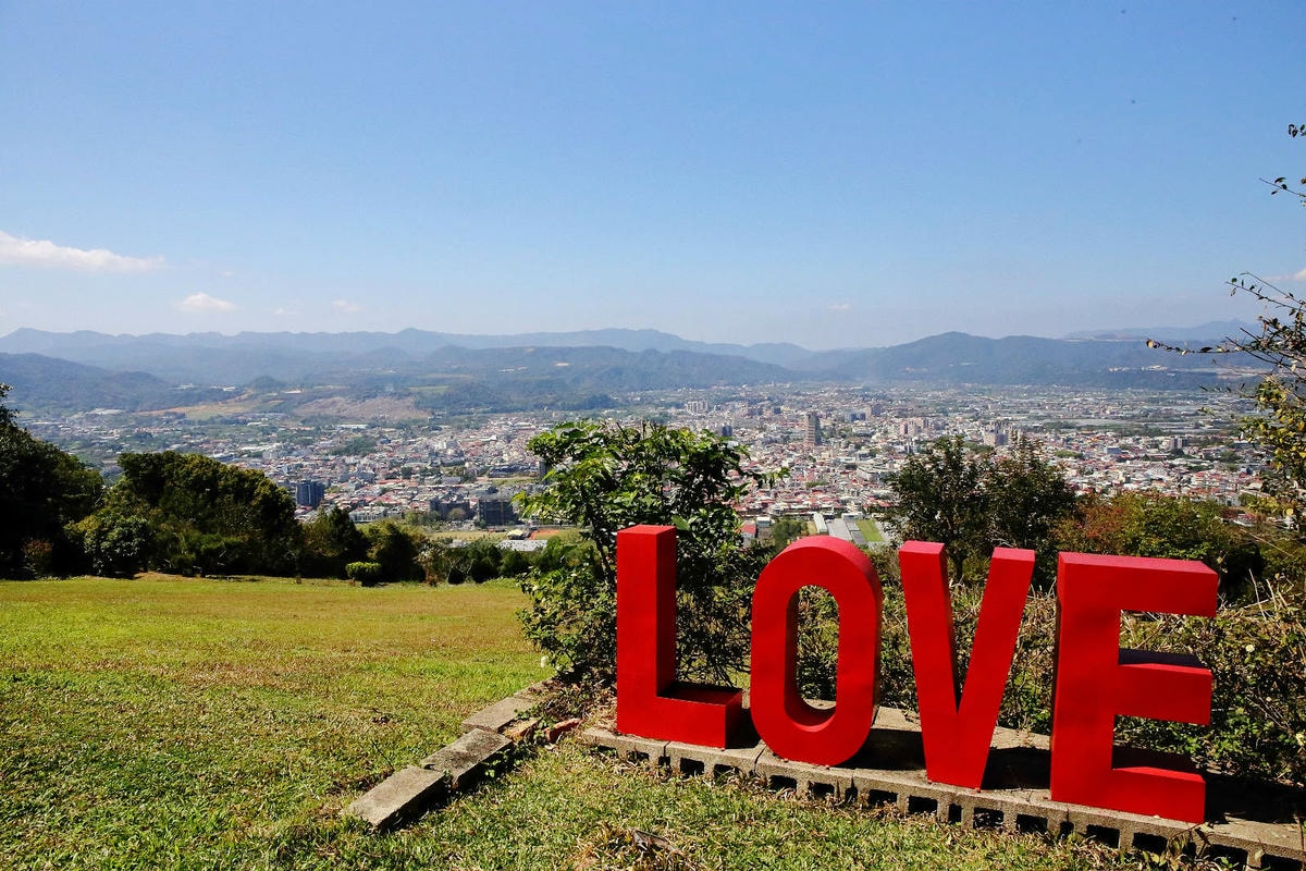 南投埔里超推薦景觀餐廳!虎嘯山嵐-厲害玻璃屋咖啡廳,山景第一