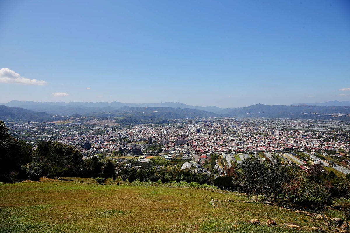 南投埔里超推薦景觀餐廳!虎嘯山嵐-厲害玻璃屋咖啡廳,山景第一