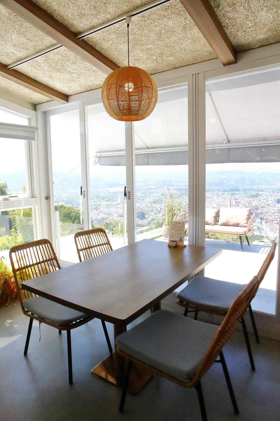 南投埔里超推薦景觀餐廳!虎嘯山嵐-厲害玻璃屋咖啡廳,山景第一