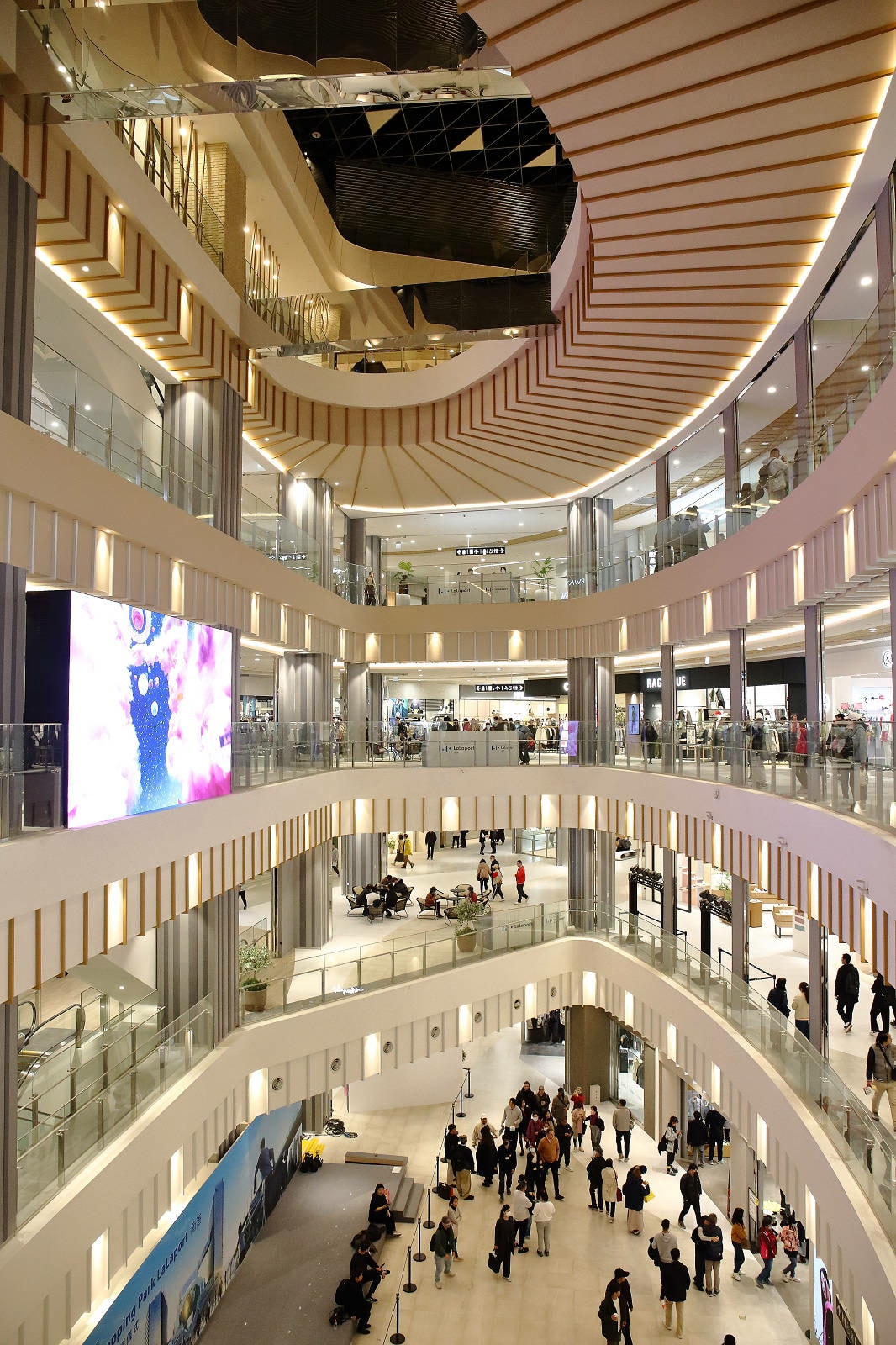 南港 LaLaport,3月20日正式盛大開幕!台北最新購物