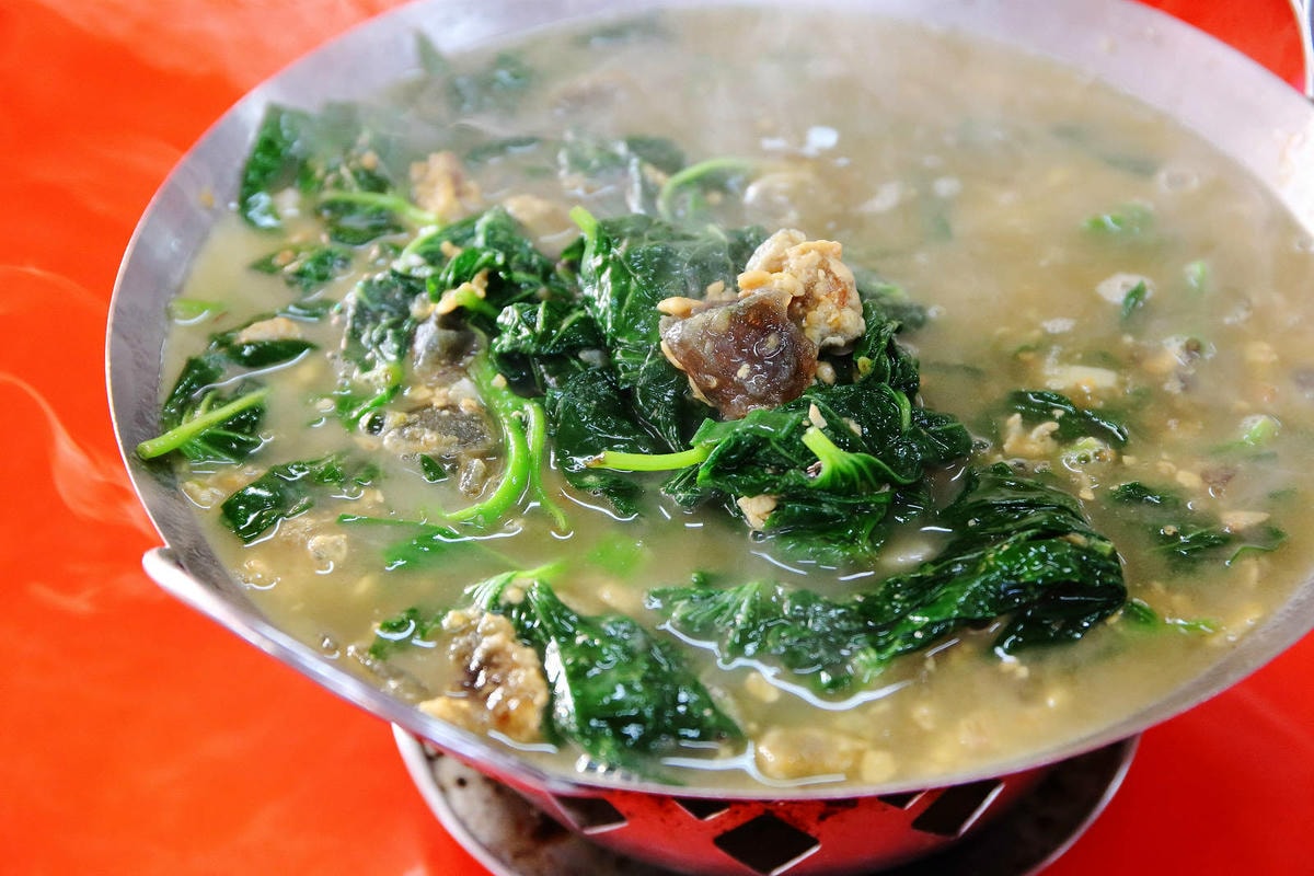 咱兜黃金脆皮雞,竹山紫南宮必吃美食,他們家脆皮烤雞有夠優秀,