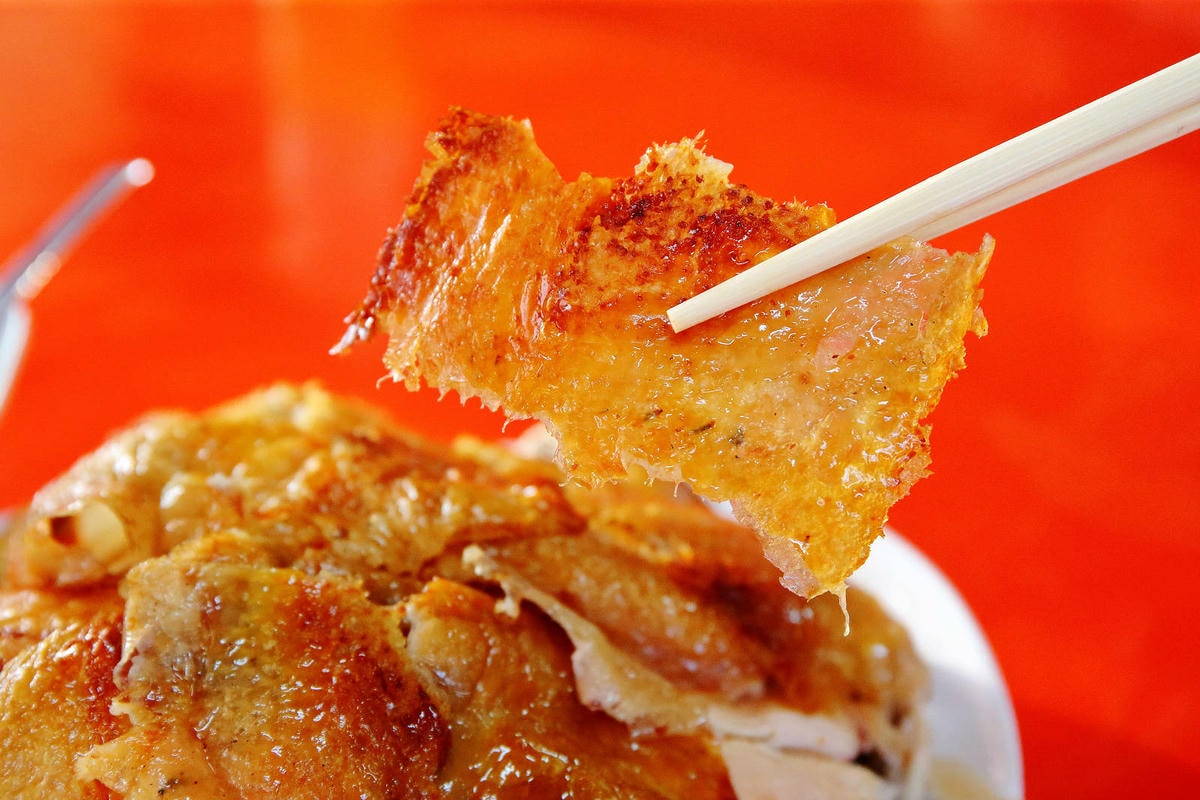 咱兜黃金脆皮雞,竹山紫南宮必吃美食,他們家脆皮烤雞有夠優秀,