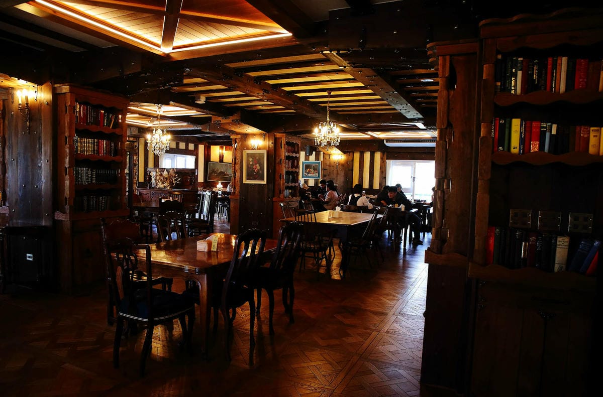 霍爾的移動城堡在埔里，藍色城堡X茱諾法式甜點，埔里超人氣甜點