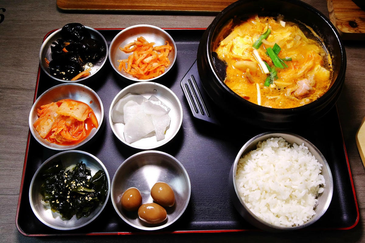 韓大媽韓式料理。中和新開幕道地韓式料理,平價高CP值餐廳,多