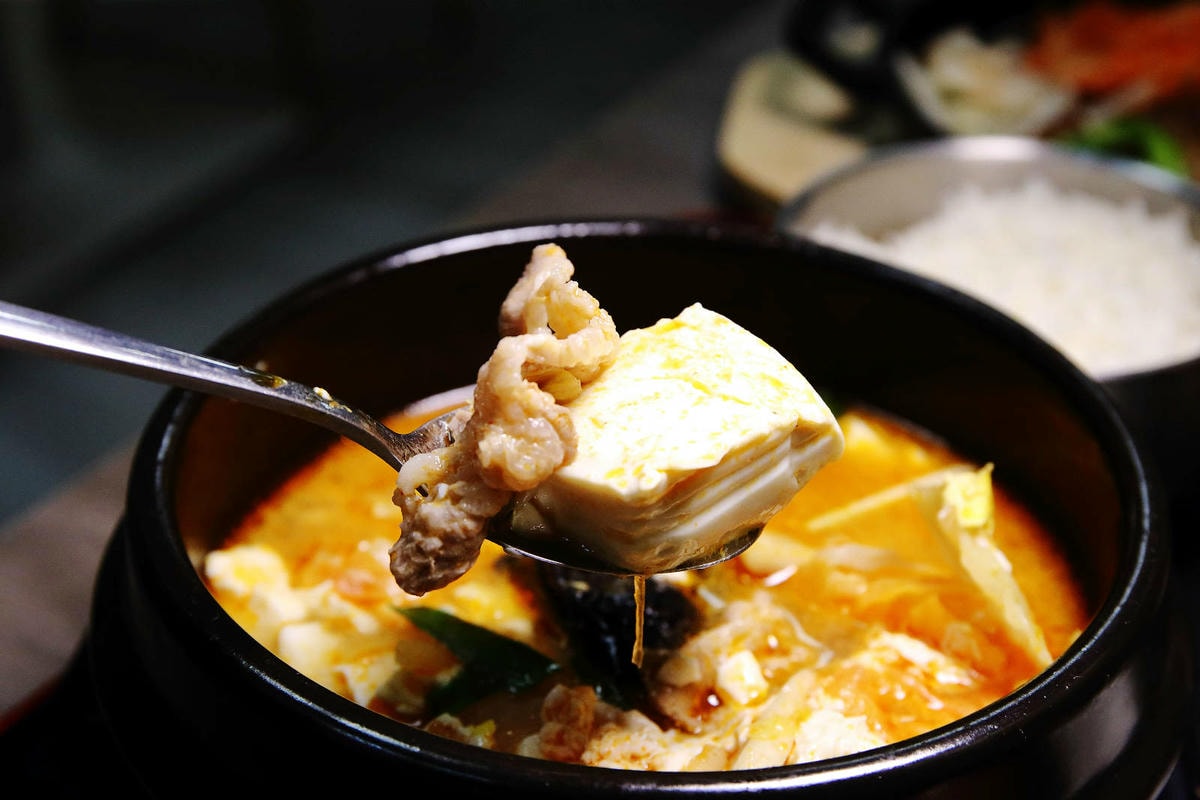 韓大媽韓式料理。中和新開幕道地韓式料理,平價高CP值餐廳,多