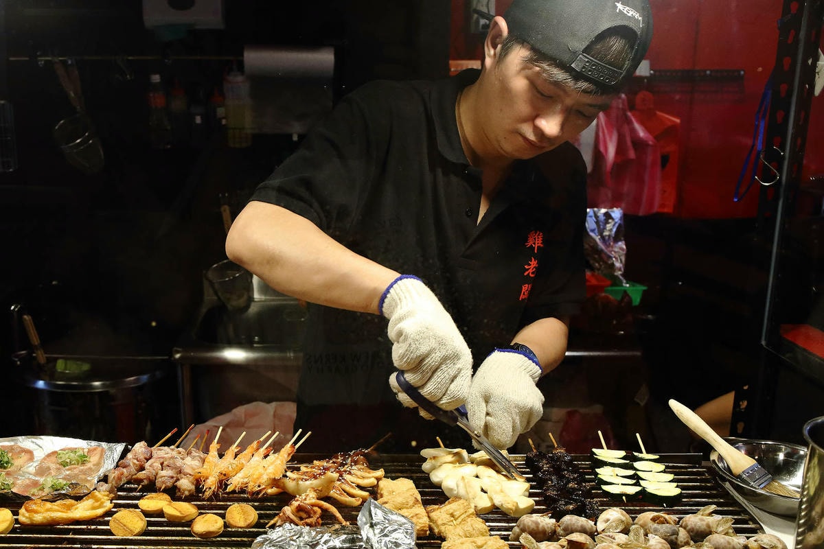 雞老闆景美店插旗景美夜市!當月壽星免費送桶仔雞!快揪團一起爽