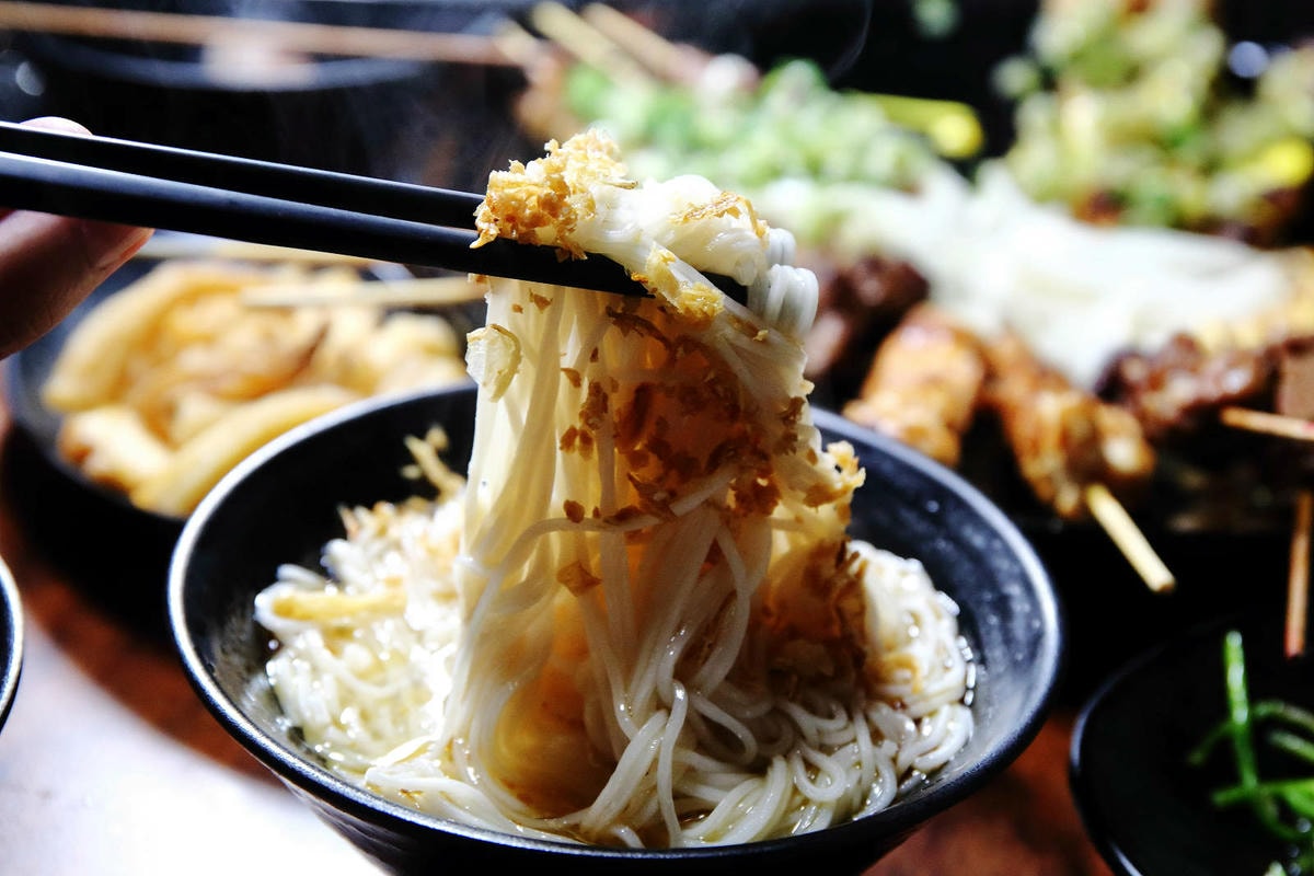 雞老闆景美店插旗景美夜市!當月壽星免費送桶仔雞!快揪團一起爽