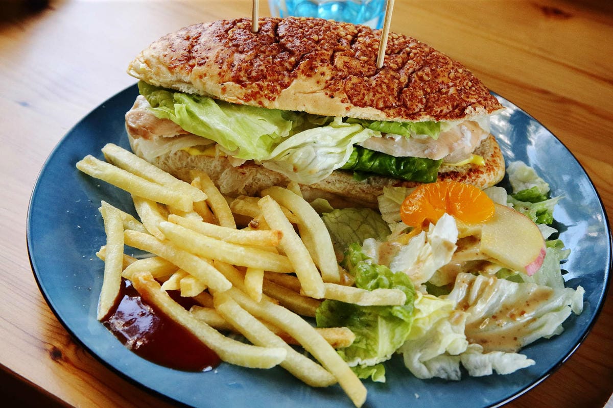 日月潭景觀餐廳推薦，眺Tiao，水社碼頭咖啡廳，270度湖景