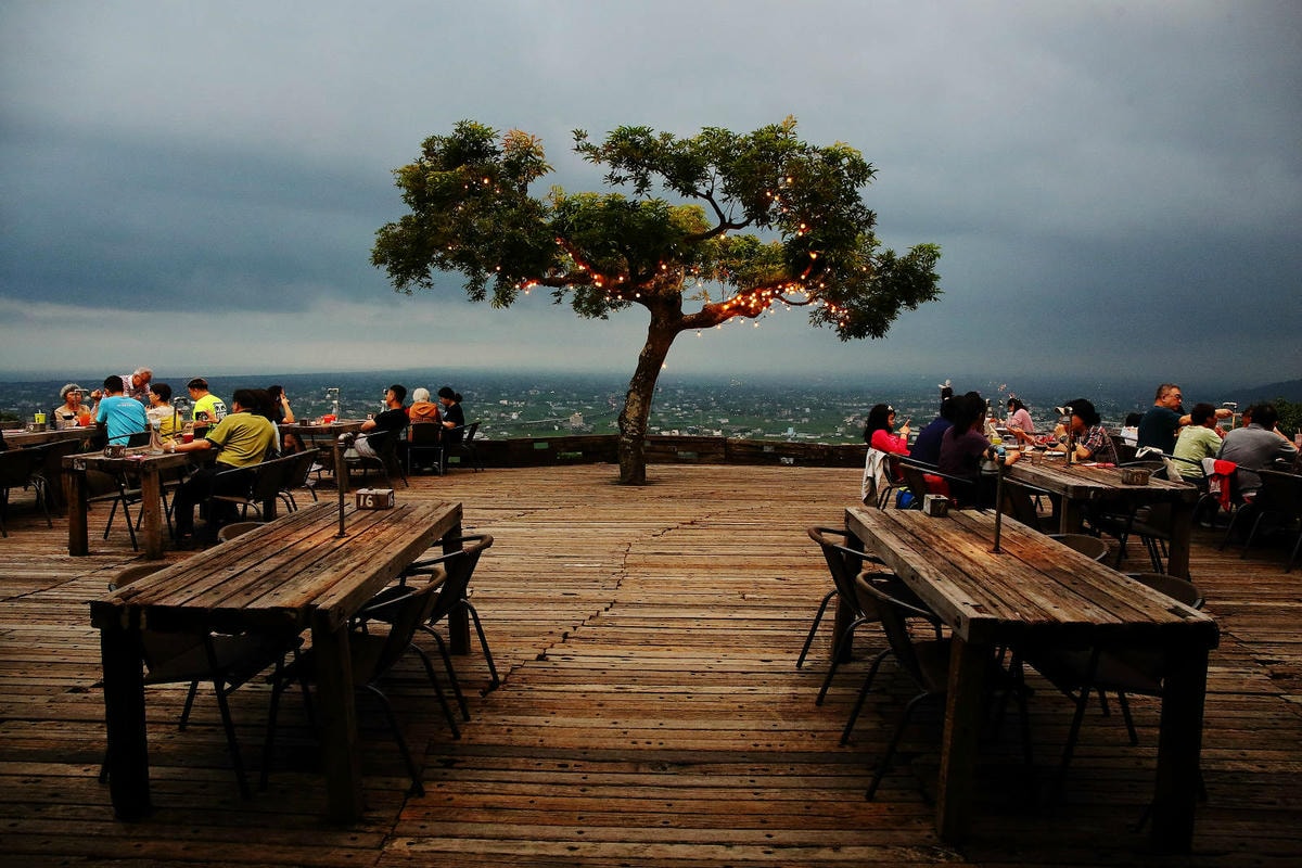 宜蘭必去無敵夜景!空ㄟ農場-宜蘭超人氣夜景餐廳,遠望龜山島、