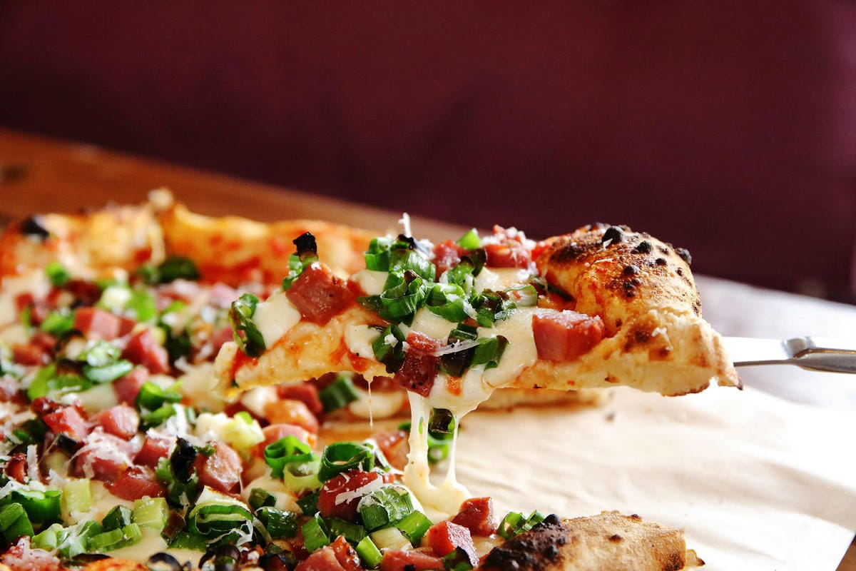 「笑ㄟ咖啡」宜蘭南方澳海景餐廳，坐擁內埤情人灣的無敵海景，踩