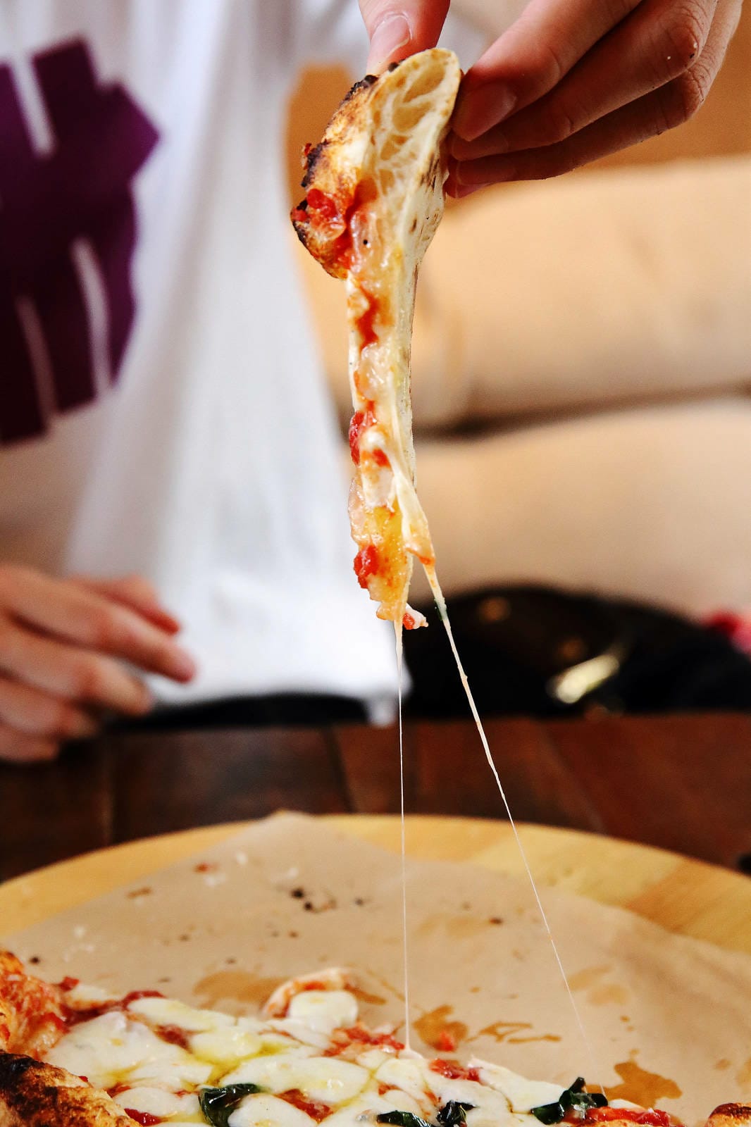 「笑ㄟ咖啡」宜蘭南方澳海景餐廳，坐擁內埤情人灣的無敵海景，踩