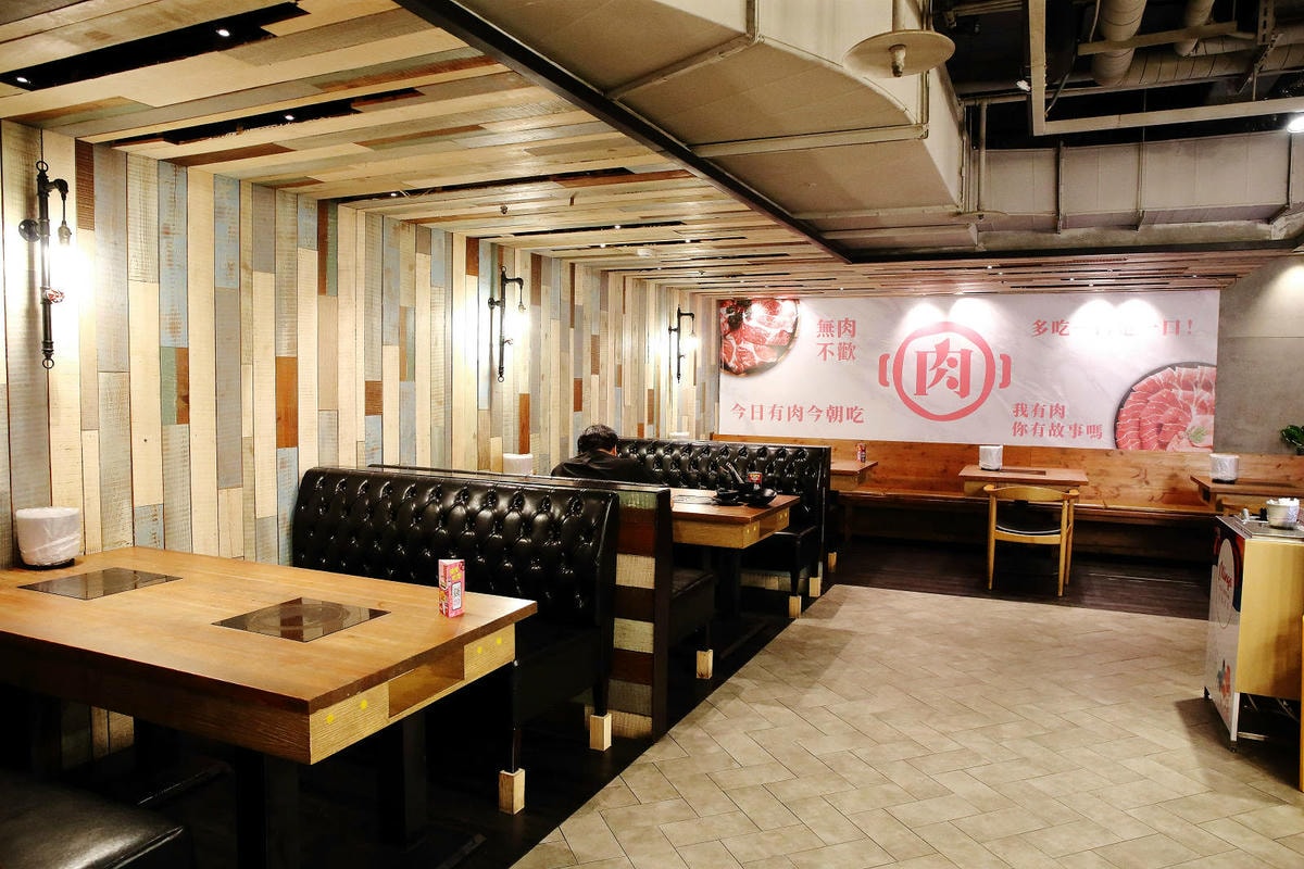 肉多多最強的不只肉蛋糕?火鍋控必點2大鍋物!70多種自助吧吃