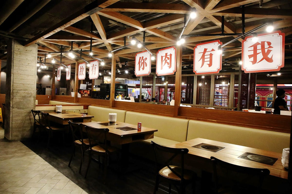 肉多多最強的不只肉蛋糕?火鍋控必點2大鍋物!70多種自助吧吃