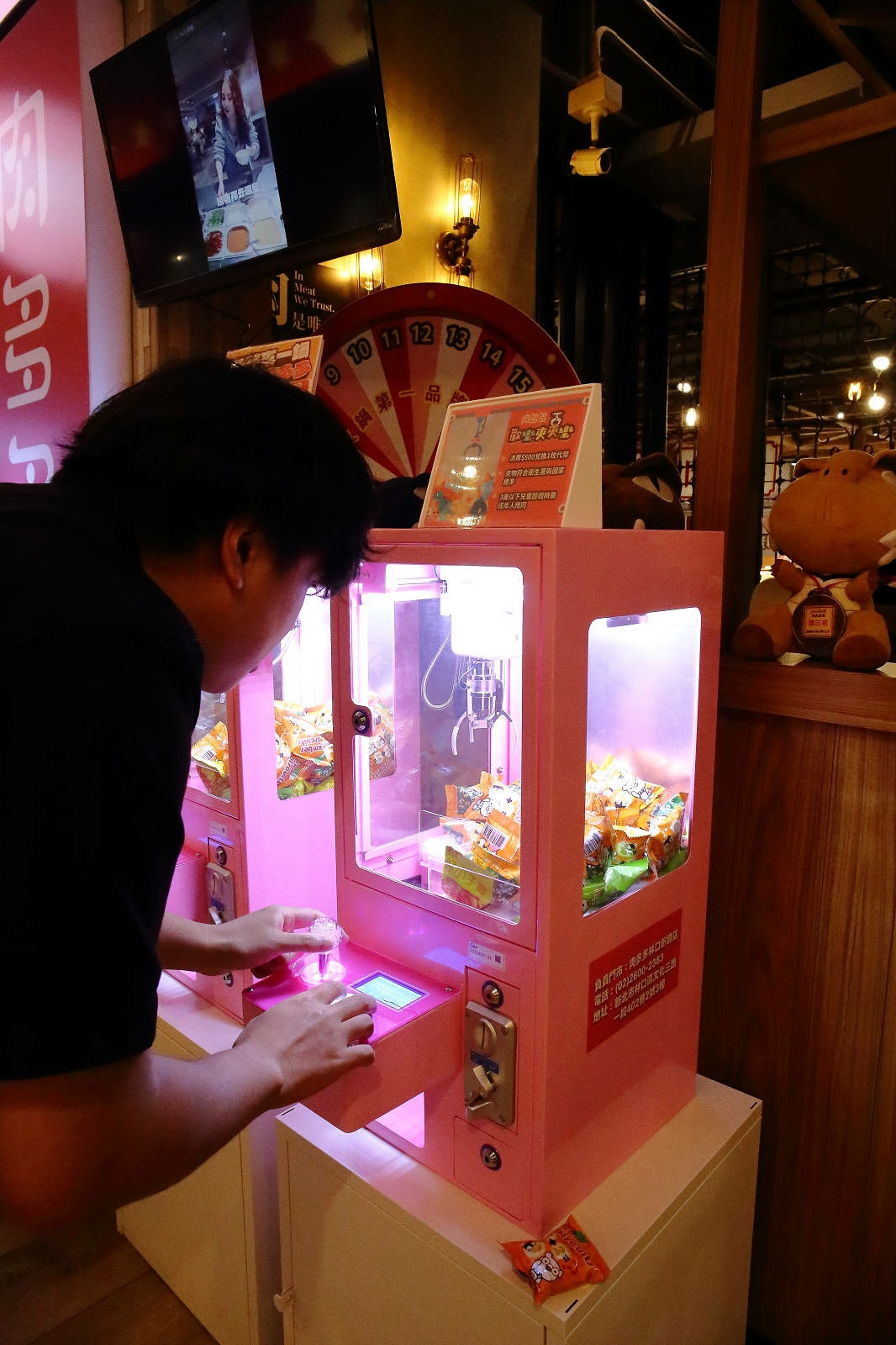 肉多多最強的不只肉蛋糕?火鍋控必點2大鍋物!70多種自助吧吃