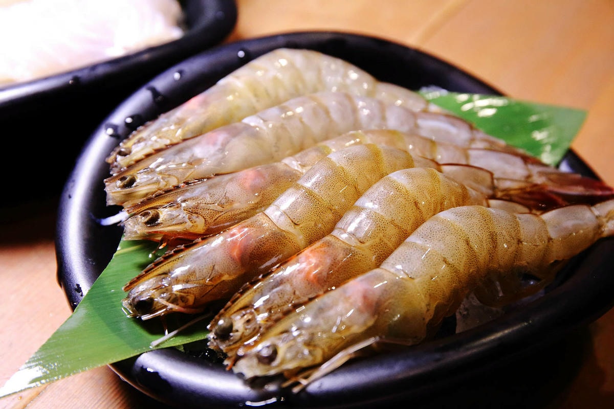 肉多多最強的不只肉蛋糕?火鍋控必點2大鍋物!70多種自助吧吃