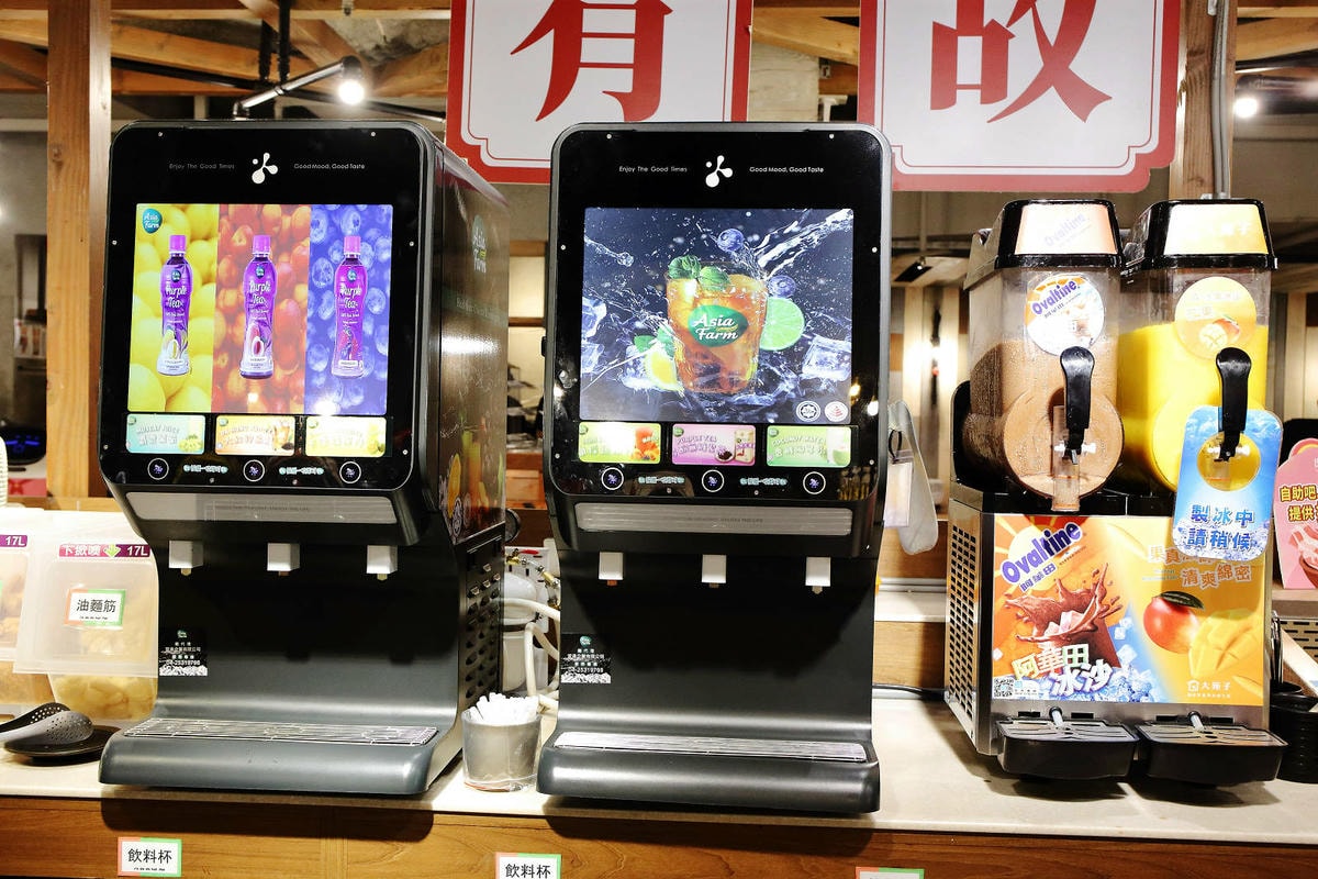 肉多多最強的不只肉蛋糕?火鍋控必點2大鍋物!70多種自助吧吃