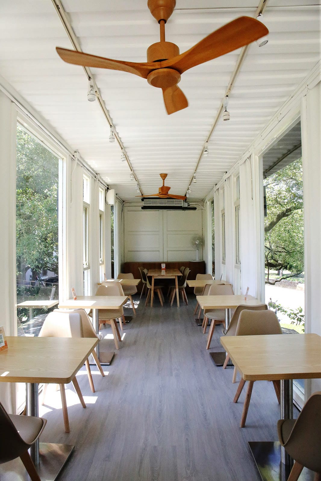 桃園龜山狗狗專屬樂園再+1！【Nose.Y Café 】林口