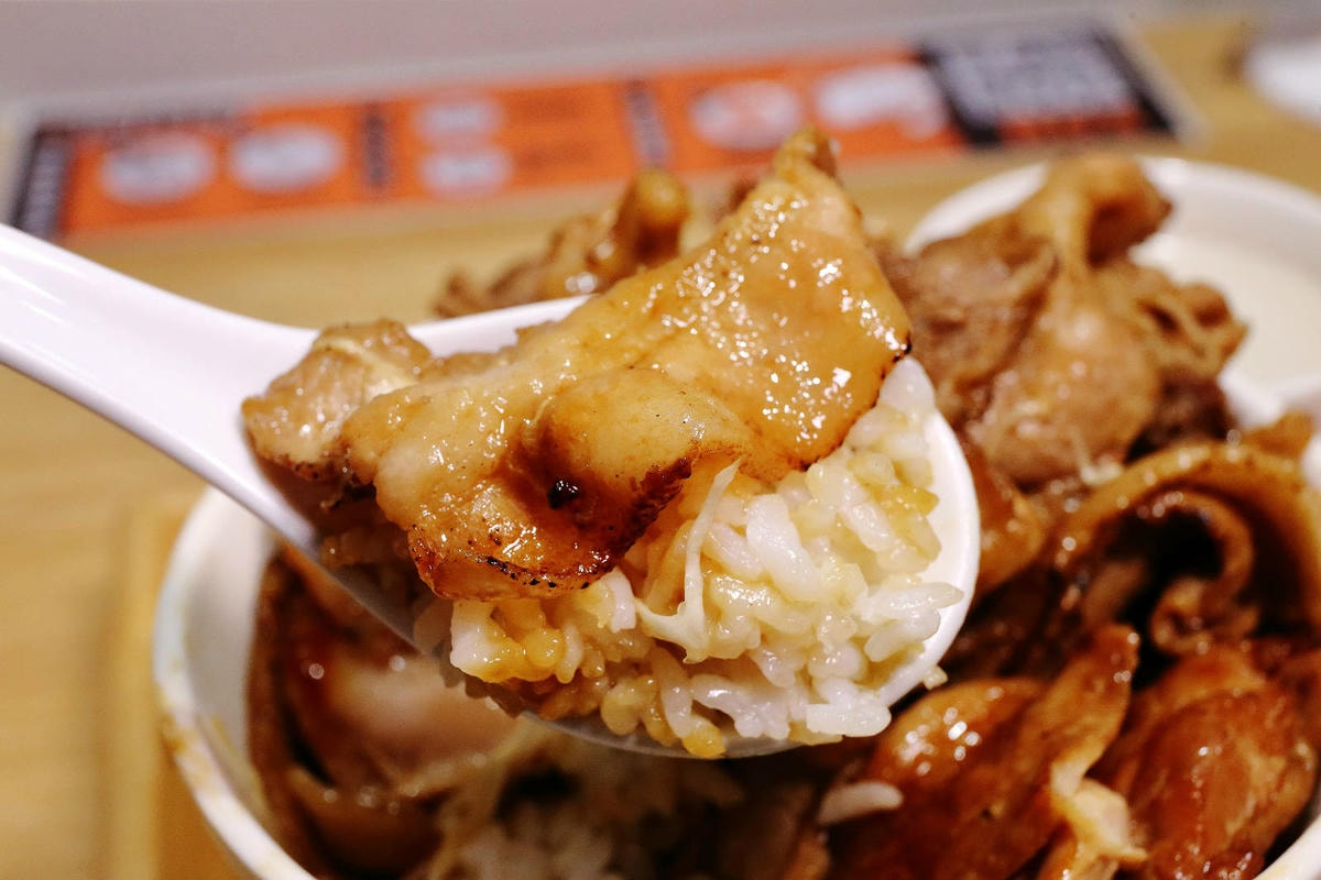 三峽隱藏版美食,肉享家自助式人氣丼飯,滿滿的肉量鋪在白飯上, 三峽隱藏版美食,肉享家自助式人氣丼飯,滿滿的肉量鋪在白飯上,