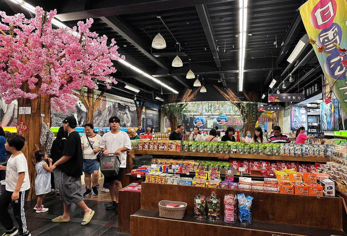 【花蓮新城景點】玩味蕃樂園-50年代的懷舊主題館、花蓮各種人